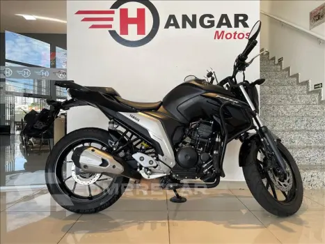 Yamaha FZ25 FAZER CONNECTED ABS