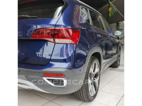 TAOS 1.4 250 TSI TOTAL FLEX HIGHLINE AUTOMÁTICO