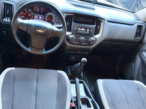 S10 2.8 16V TURBO DIESEL LS CD 4X4 MANUAL