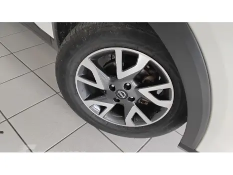 KICKS Sense 1.6 16V Flex Aut.