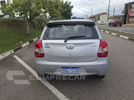 ETIOS 1.5 XS 16V FLEX 4P MANUAL
