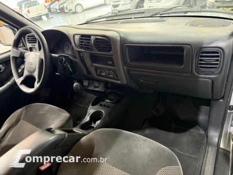 S10 - 2.4 MPFI RODEIO 4X2 CD 8V 4P MANUAL