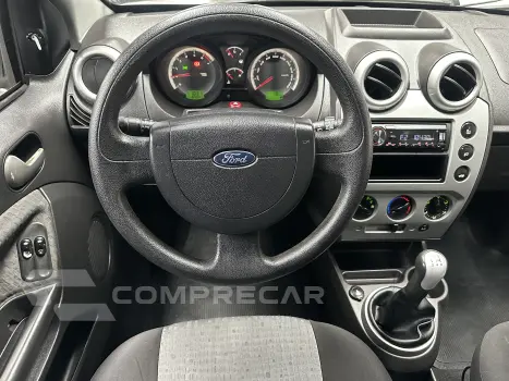 FIESTA 1.6 MPI Class Sedan 8V