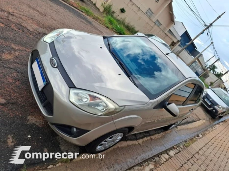 FORD Fiesta 1.6 Mpi Sedan 8V Flex 4P Manual 4 portas
