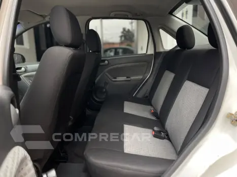FIESTA 1.6 ROCAM SEDAN 8V FLEX 4P MANUAL