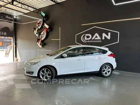 FOCUS 2.0 Titanium Hatch 16V