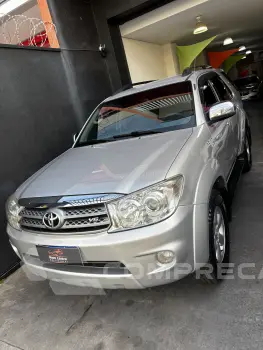HILUX SW4 4.0 SRX 4X4 7 Lugares V6 24V