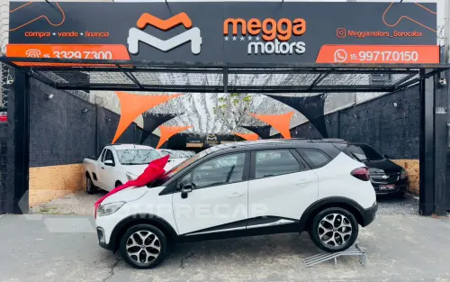 Captur 1.6 16V 4P FLEX SCE INTENSE X-TRONIC CVT