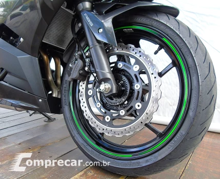 KAWASAKI NINJA 400