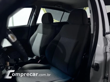 VECTRA SEDAN - 2.0 MPFI EXPRESSION 8V 4P MANUAL