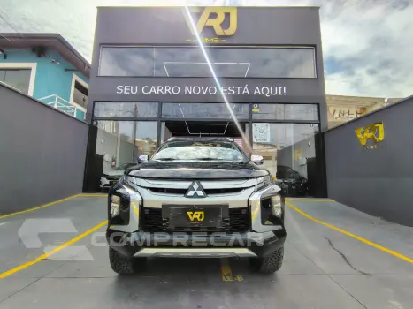 Mitsubishi L200 Triton Sport HPE-S 2.4 CD Dies. Aut 4 portas