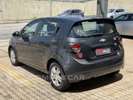 SONIC HATCH - 1.6 LTZ 16V 4P AUTOMÁTICO