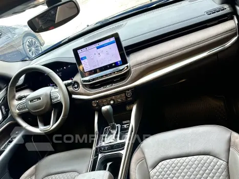 COMMANDER 1.3 T270 TURBO FLEX OVERLAND AT6