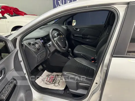 CAPTUR Intense 2.0 16V Flex 5p Aut.