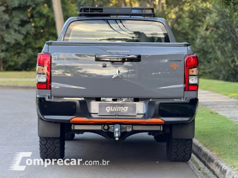 L200 TRITON 2.4 16V Turbo Sport Savana Sertôes CD 4X4
