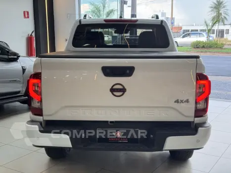 Frontier 2.3 16V PRO4X CABINE DUPLA 4X4 BI-TURBO DIESEL AUTO