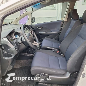 Fit 1.4 16V 4P LX FLEX