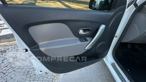 LOGAN 1.6 Dynamique 8V