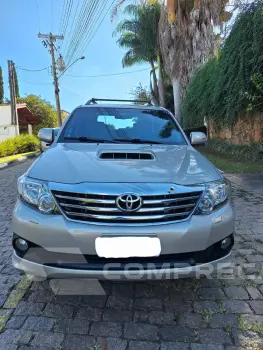 HILUX 3.0 SRV 4X4 CD 7 Lugares 16V Turbo Intercooler
