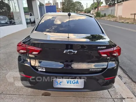 ONIX 1.0 Turbo Plus Premier