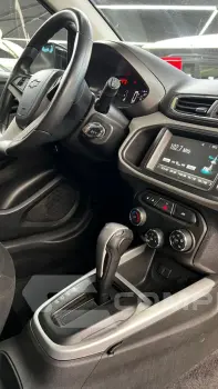Onix Hatch 1.4 4P FLEX LT AUTOMÁTICO