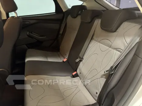 FOCUS 1.6 S 16V FLEX 4P MANUAL