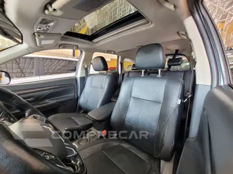 OUTLANDER 2.0 16V 160cv Aut.