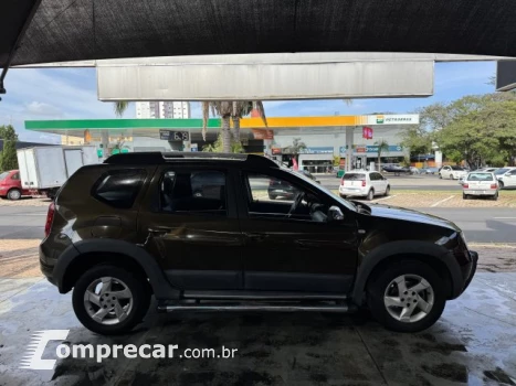 DUSTER - 2.0 DYNAMIQUE 4X2 16V 4P AUTOMÁTICO
