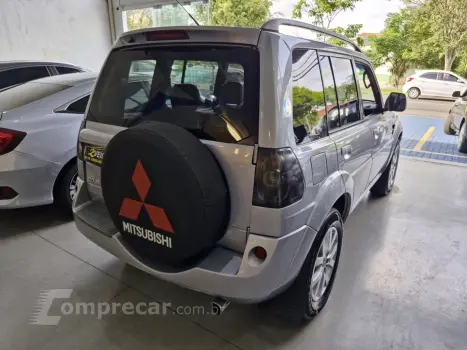 PAJERO TR4 2.0 4X2 16V 140CV FLEX 4P AUTOMÁTICO