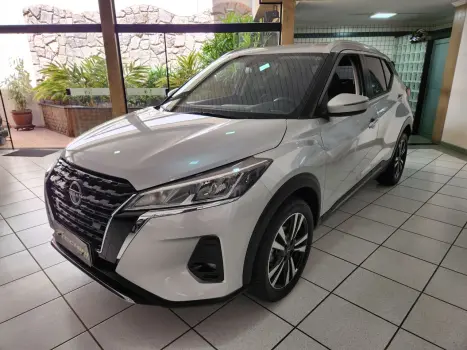 NISSAN Kicks 1.6 16V 4P FLEXSTART ADVANCE XTRONIC AUTOMÁTICO CVT 4 portas