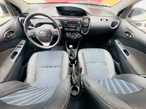 ETIOS 1.5 XS Sedan 16V