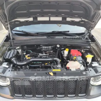 Renegade Sport 1.8 4x2 Flex 16V Aut.