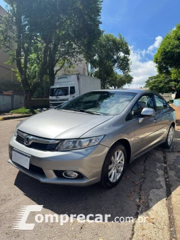 Honda Civic LXS 4 portas