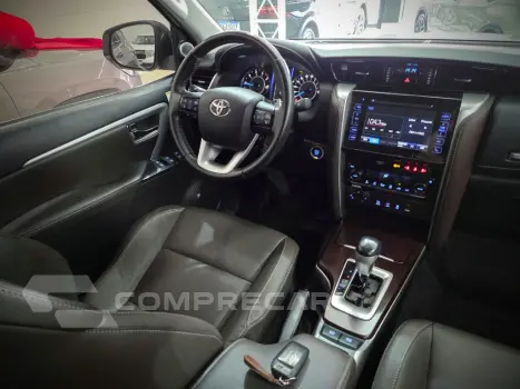 HILUX SW4 2.8 SRX 4X4 7 LUGARES 16V TURBO INTERCOOLER DIESEL