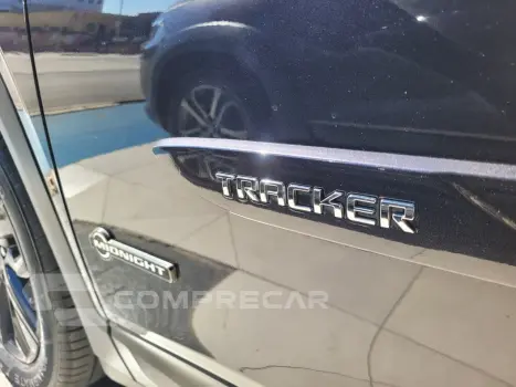 TRACKER Midnight 1.0 Turbo 12V Flex Aut.
