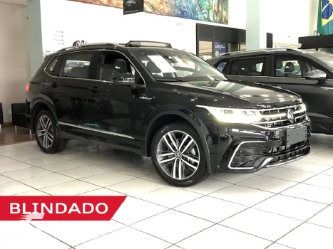 Volkswagen TIGUAN 2.0 300 TSI GASOLINA ALLSPACE R-LINE AUTOMÁTICO 4 portas