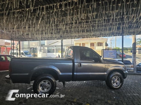F-250 - 4.2 XLT 4X2 CS TURBO INTERCOOLER 2P MANUAL