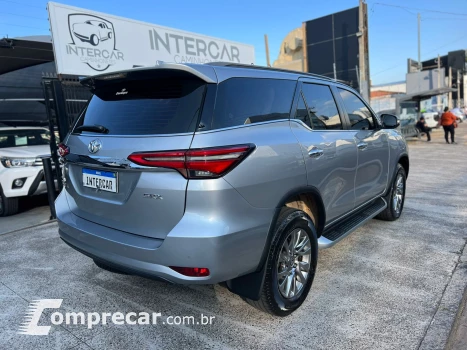 HILUX SW4 2.8 D-4d Turbo SRX 7L 4X4