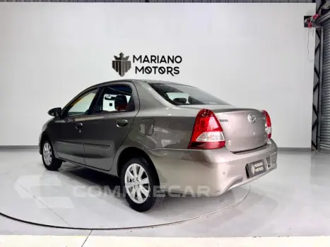 ETIOS 1.5 X PLUS SEDAN 16V FLEX 4P AUTOMÁTICO