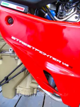 DUCATI STREETFIGHTER V4 S