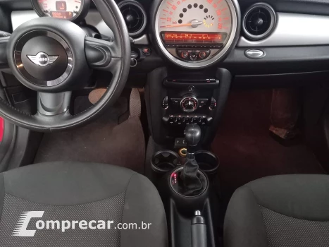 One 1.6 16V Gasolina 2P Automático