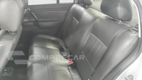 POLO SEDAN 1.6 MI 8V