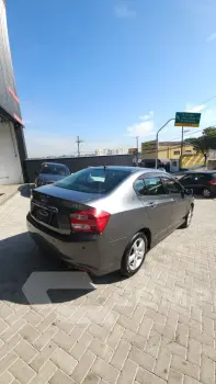 CITY Sedan LX 1.5 Flex 16V 4p Aut.