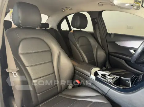 C 180 1.6 16V 4P CGI AVANTGARDE TURBO AUTOMÁTICO