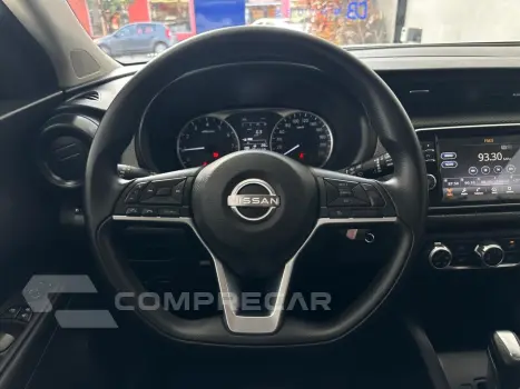 KICKS Active 1.6 16V Flex Aut.