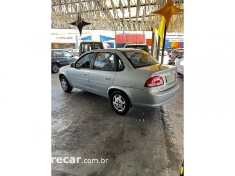 CLASSIC - 1.0 MPFI LS 8V 4P MANUAL