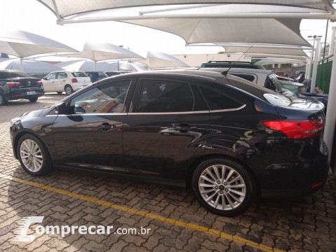 FORD Focus  2.0 Titanium Plus 4 portas