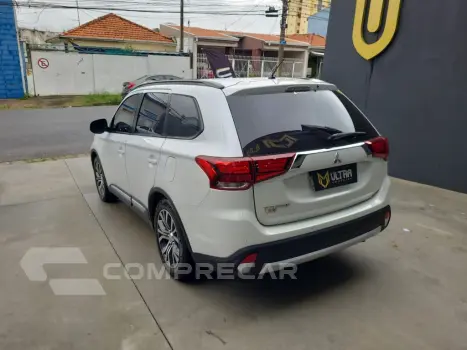 OUTLANDER 2.0 16V 160cv Aut.