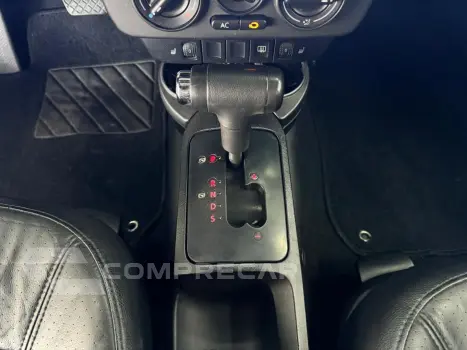 New Beetle 2.0 Mi 8V Gasolina 2P Automático