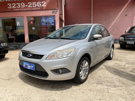 FORD FOCUS SEDAN 2.0 4 portas